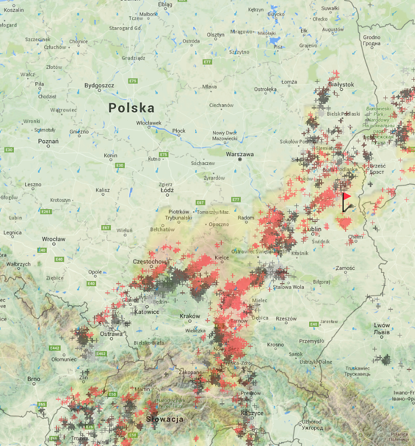 Obszar burz nad niemal całą południową i wschodnią Polską